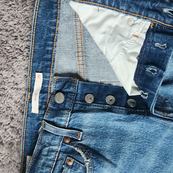 Levis Wedgie Bundle - Picture 5 of 8